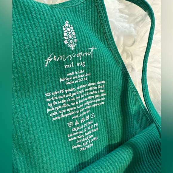 🆕 Free People Happiness Runs Crop Tank M/L - Picture 6 of 8